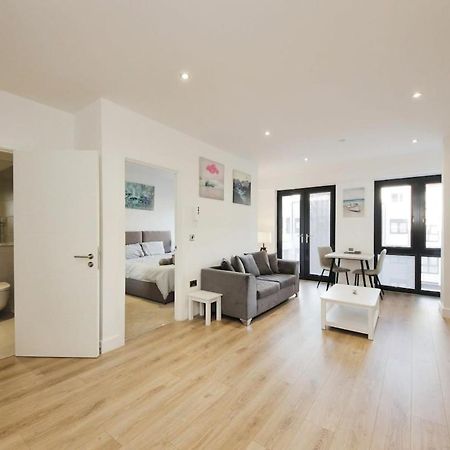 Modern Comfort 1 Bed Apartment Broadoaks, Sulihull Solihull Buitenkant foto