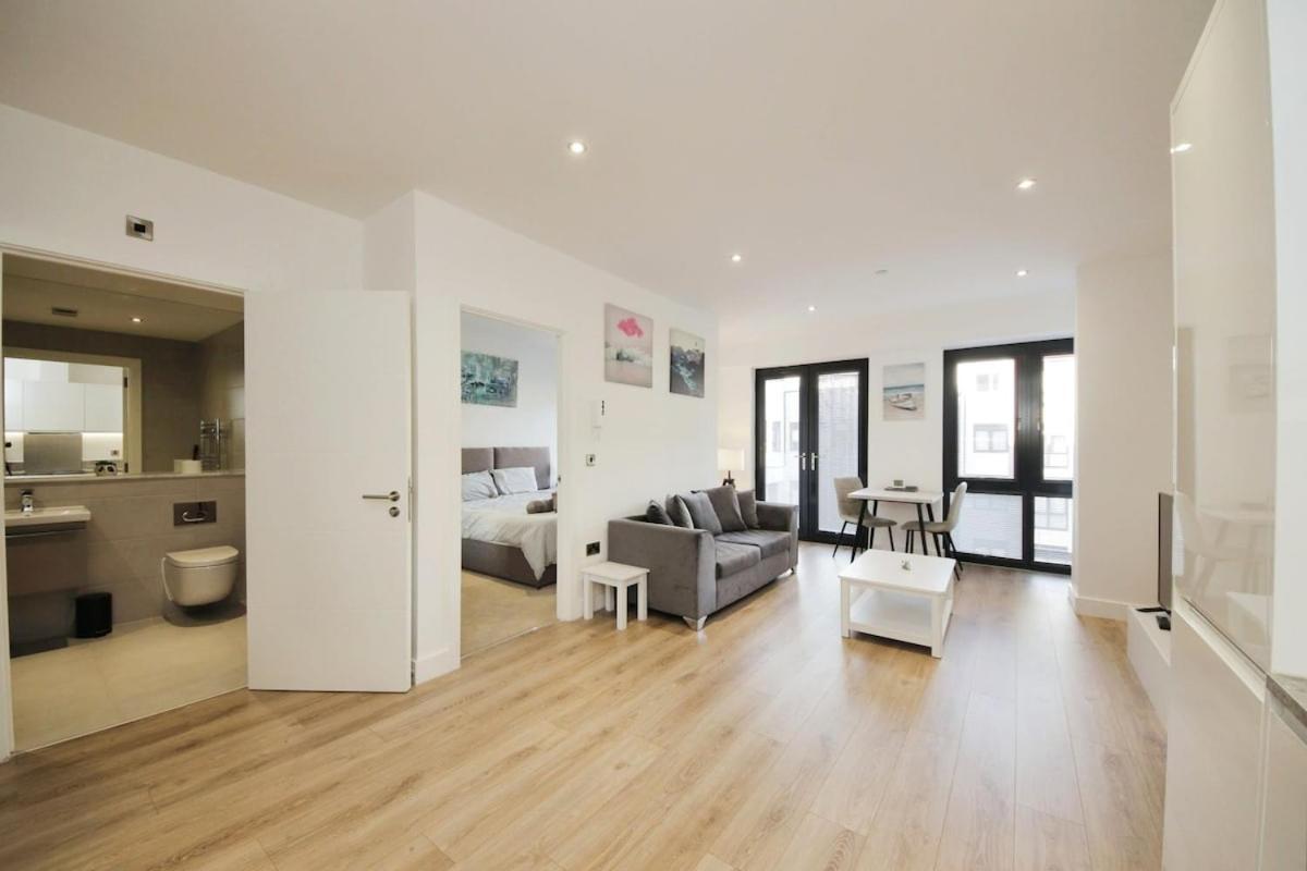 Modern Comfort 1 Bed Apartment Broadoaks, Sulihull Solihull Buitenkant foto
